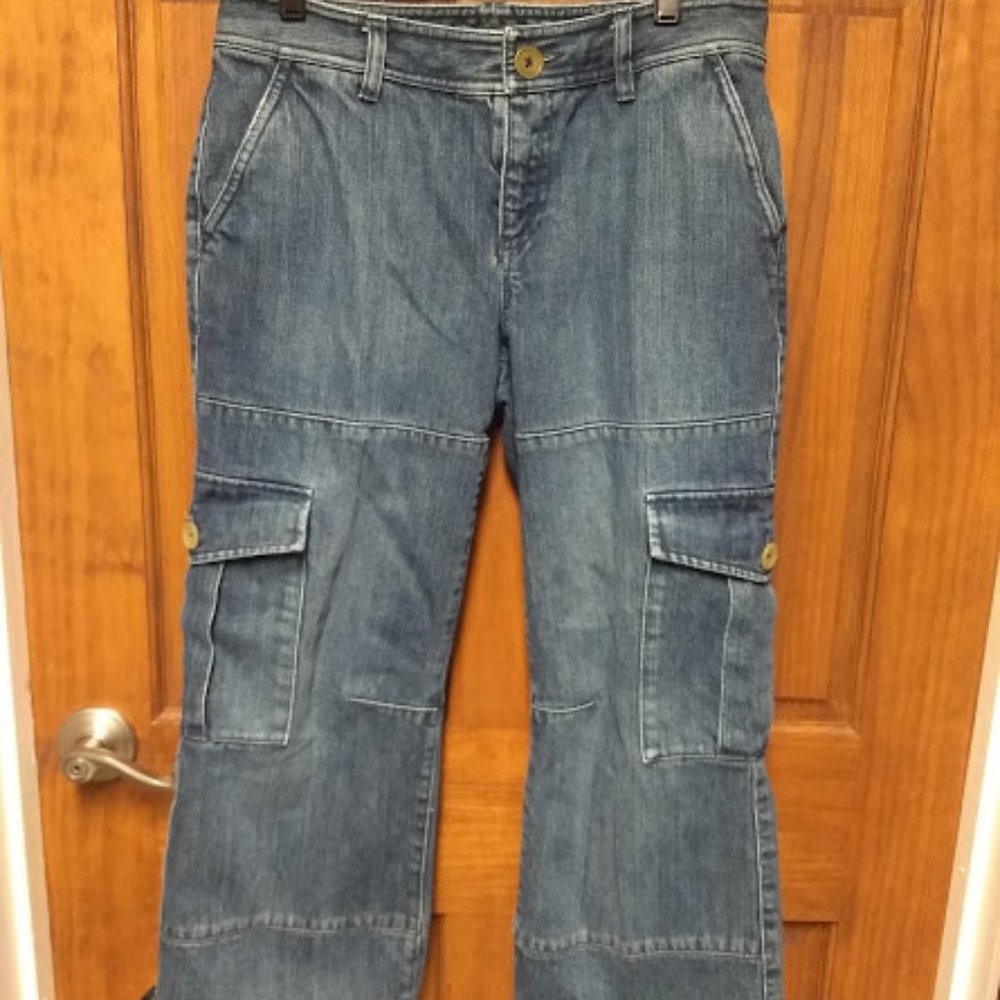 Banana Republic denim cargo capris size 4/6